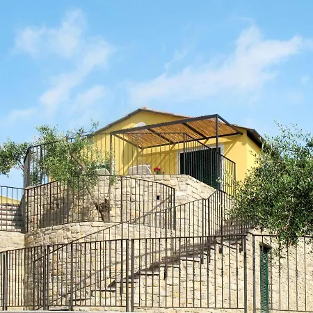Holiday home Locazione Turistica Greta - Pgi190