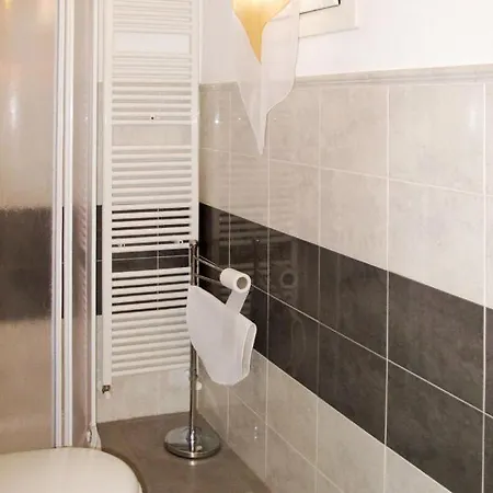 Holiday home Locazione Turistica Greta - Pgi190